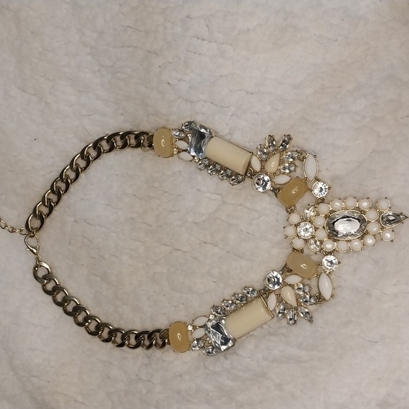 Statement necklace Gold-toned, Acrylic CreamStones and Rhinestones 19" 3 in ext. - Picture 2 of 5